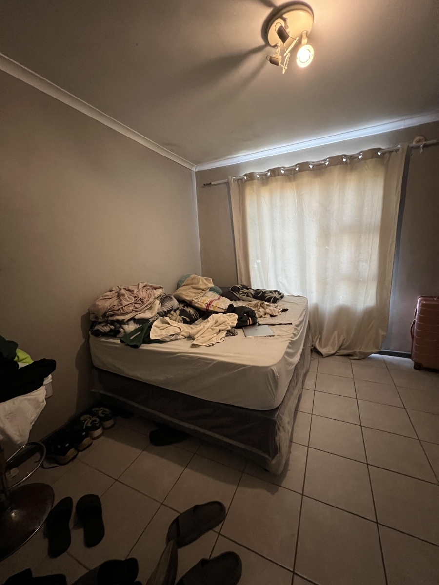 2 Bedroom Property for Sale in Sea Breeze Western Cape